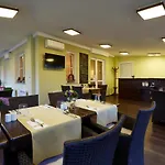 Lajta Park 4*