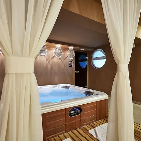 Lajta Park Hotel 4*