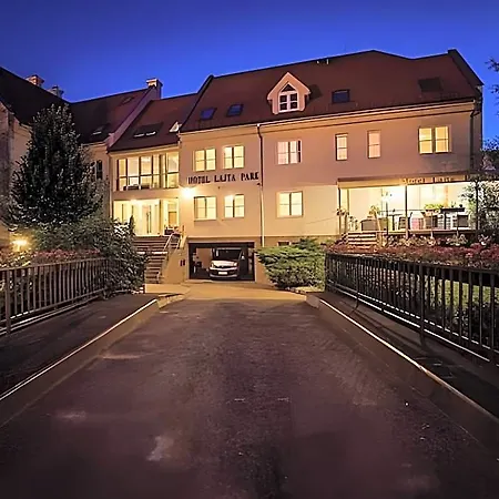 Lajta Park 4* Mosonmagyaróvár