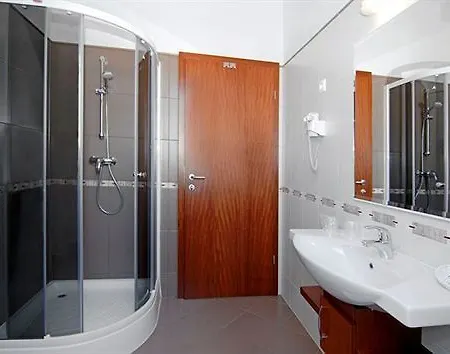 Lajta Park Hotel 4*