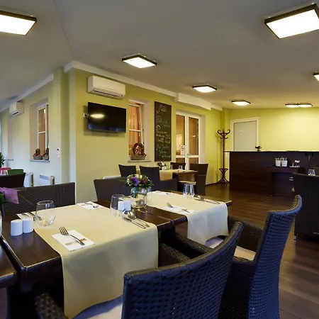 Lajta Park 4*