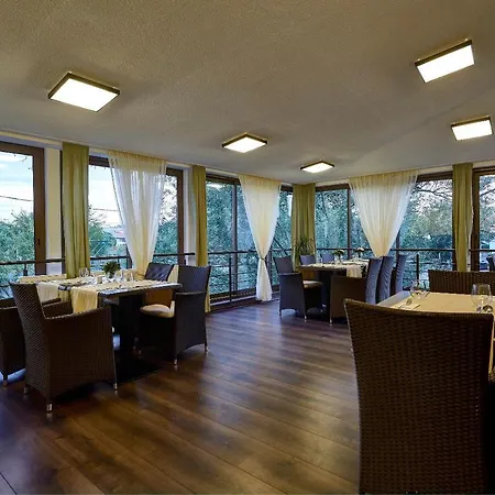 Lajta Park 4*