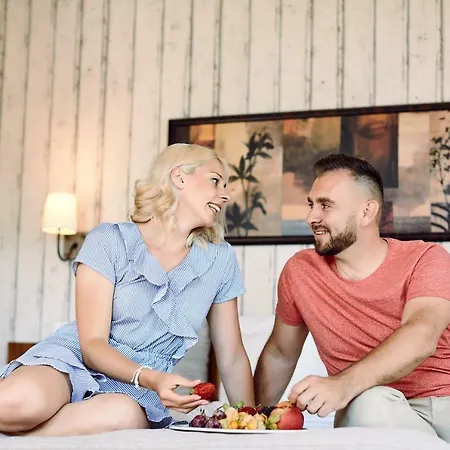 호텔 라지타 파크 4*