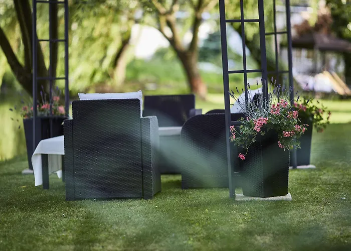 Lajta Park Hotell 4*