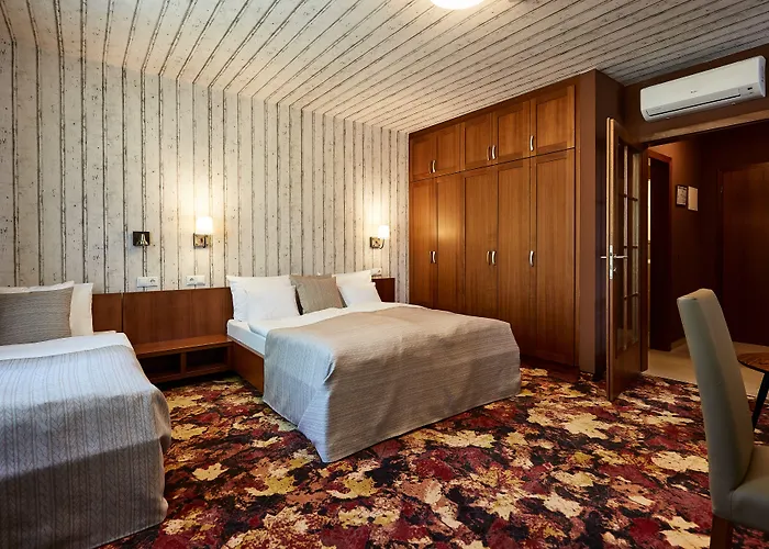 Lajta Park 4*